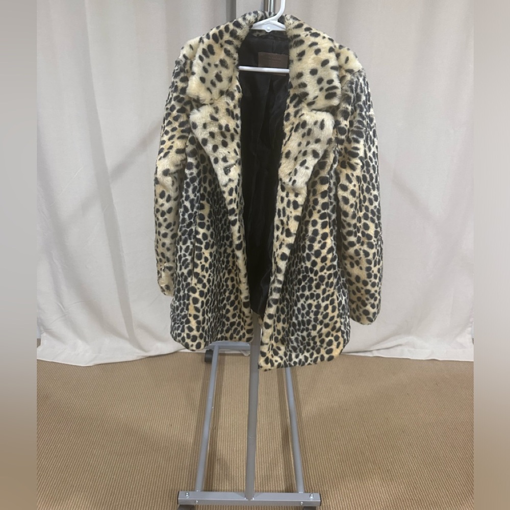 Zara Girls leapord print coat